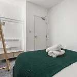 Cosy 2Bed Birmingham Free Parking
